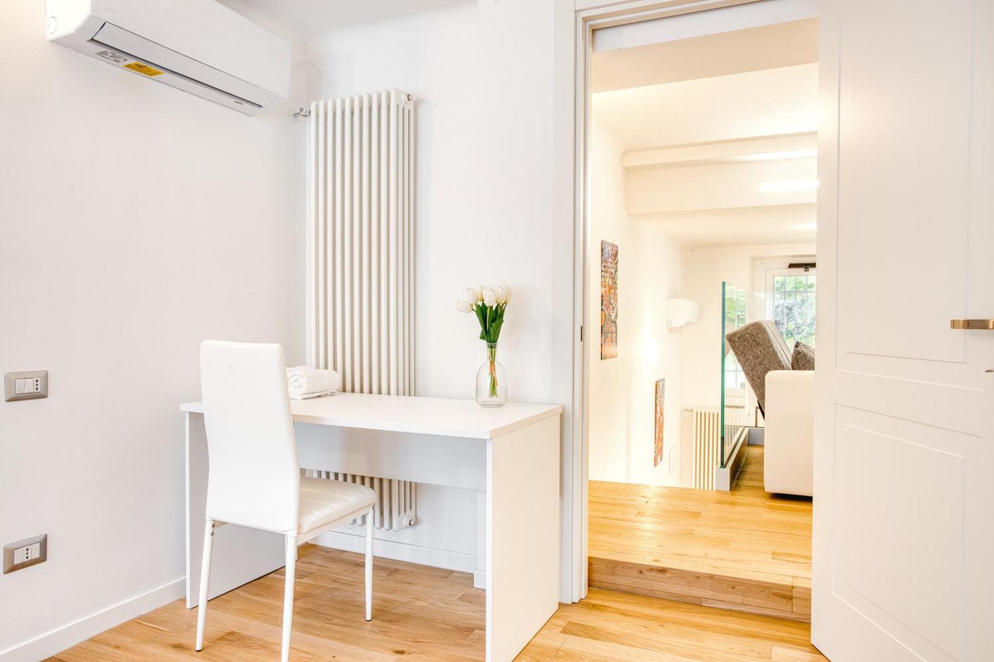 Walk To Navigli - Via Gola - 2 Bedrooms Apt Mediolan Zewnętrze zdjęcie