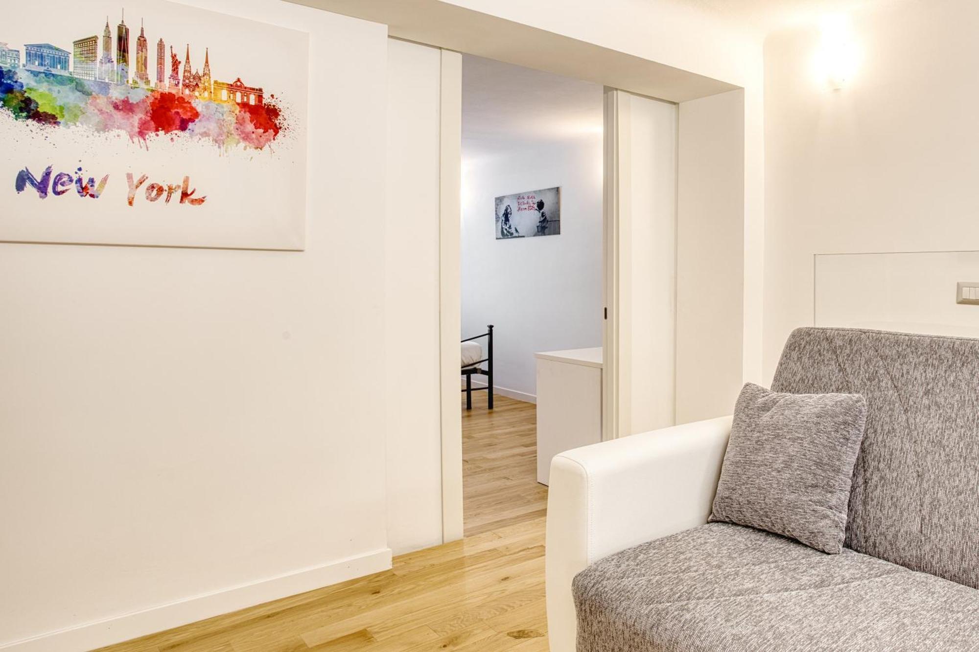 Walk To Navigli - Via Gola - 2 Bedrooms Apt Mediolan Zewnętrze zdjęcie