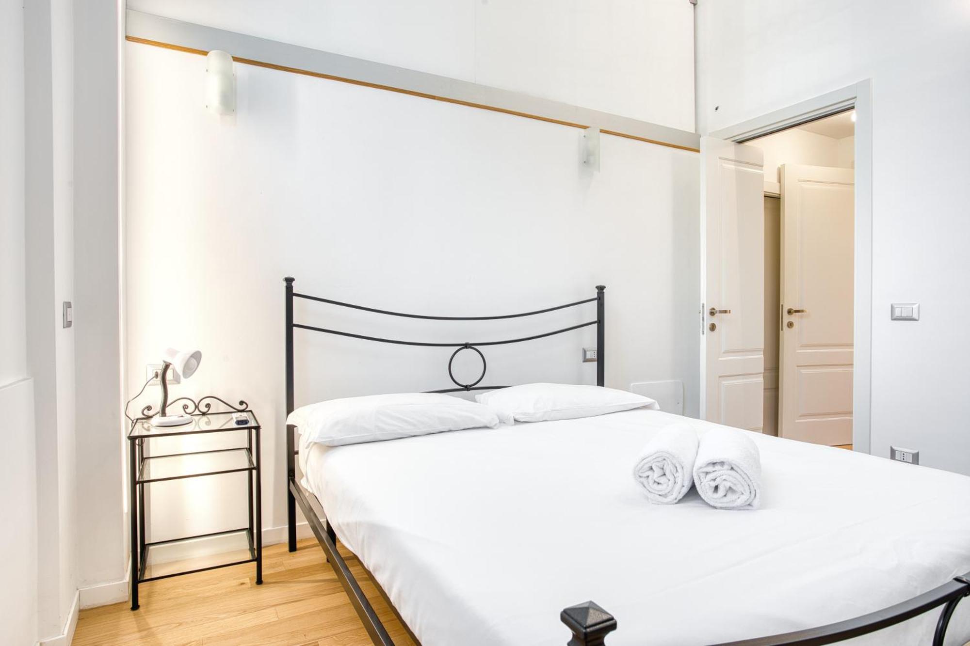 Walk To Navigli - Via Gola - 2 Bedrooms Apt Mediolan Zewnętrze zdjęcie